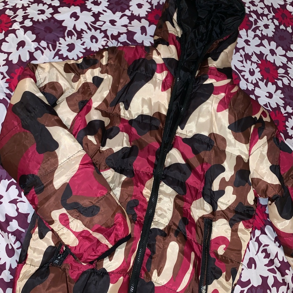 Warm camouflage puffer coat 💗
